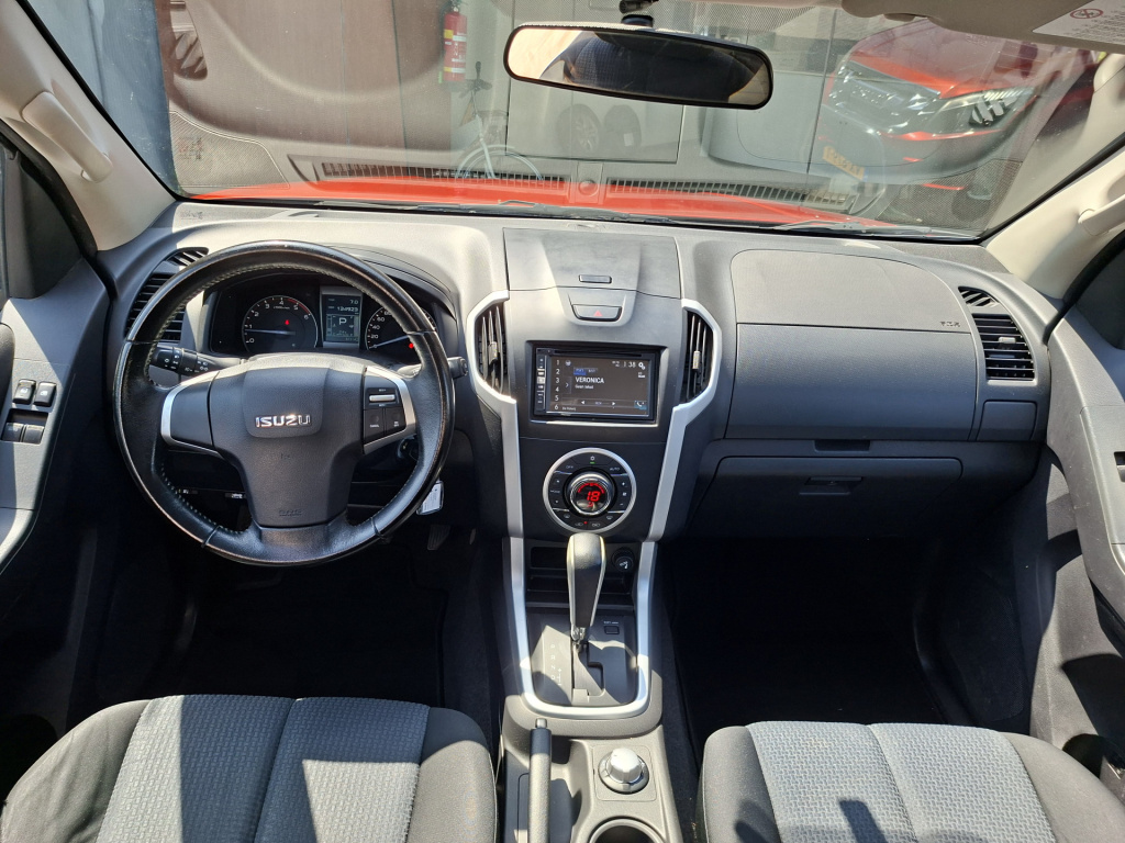 Isuzu D-max