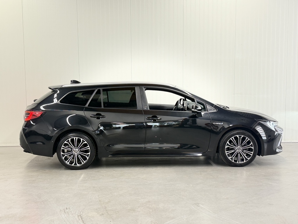 Toyota Corolla Touring Sports