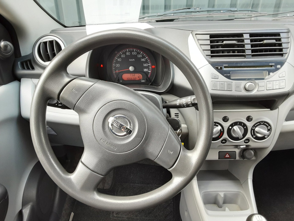 Nissan Pixo