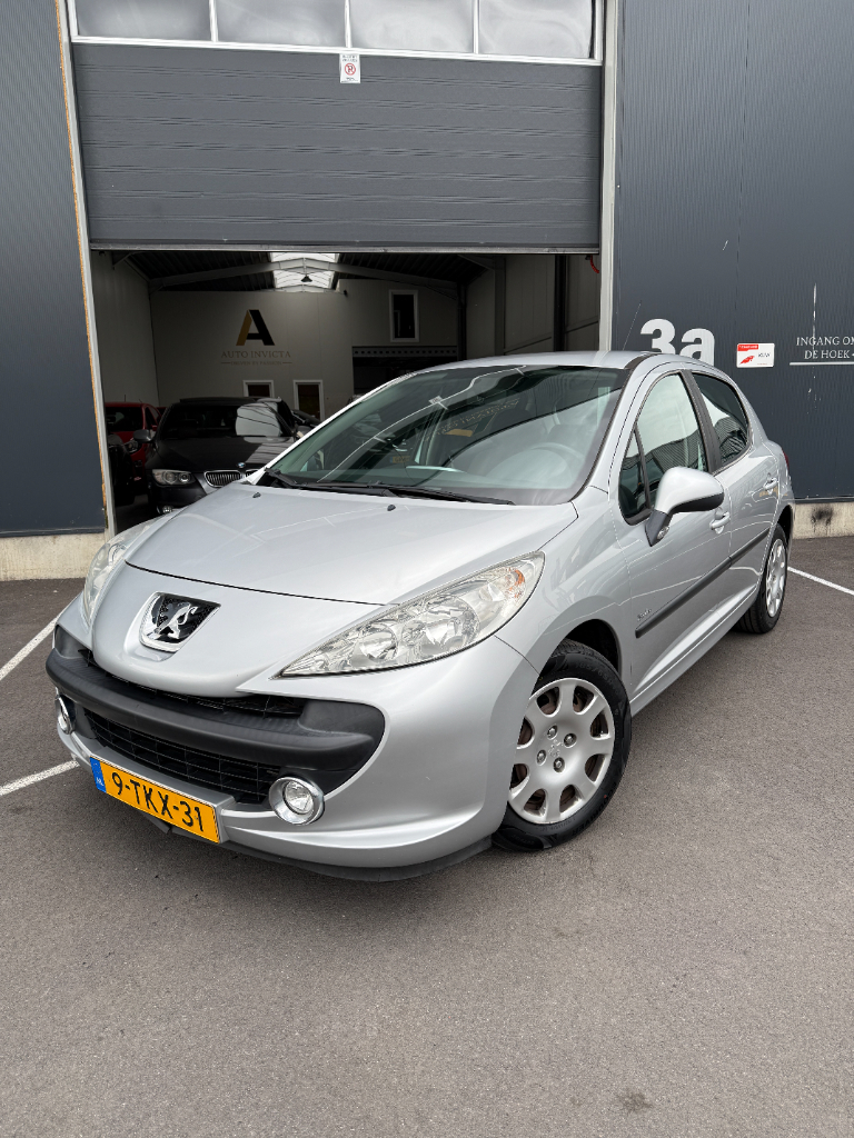 Peugeot 207