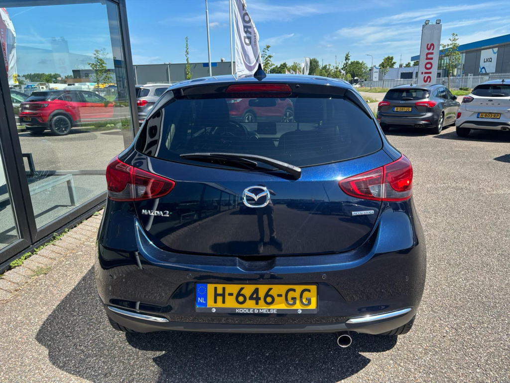 Mazda 2