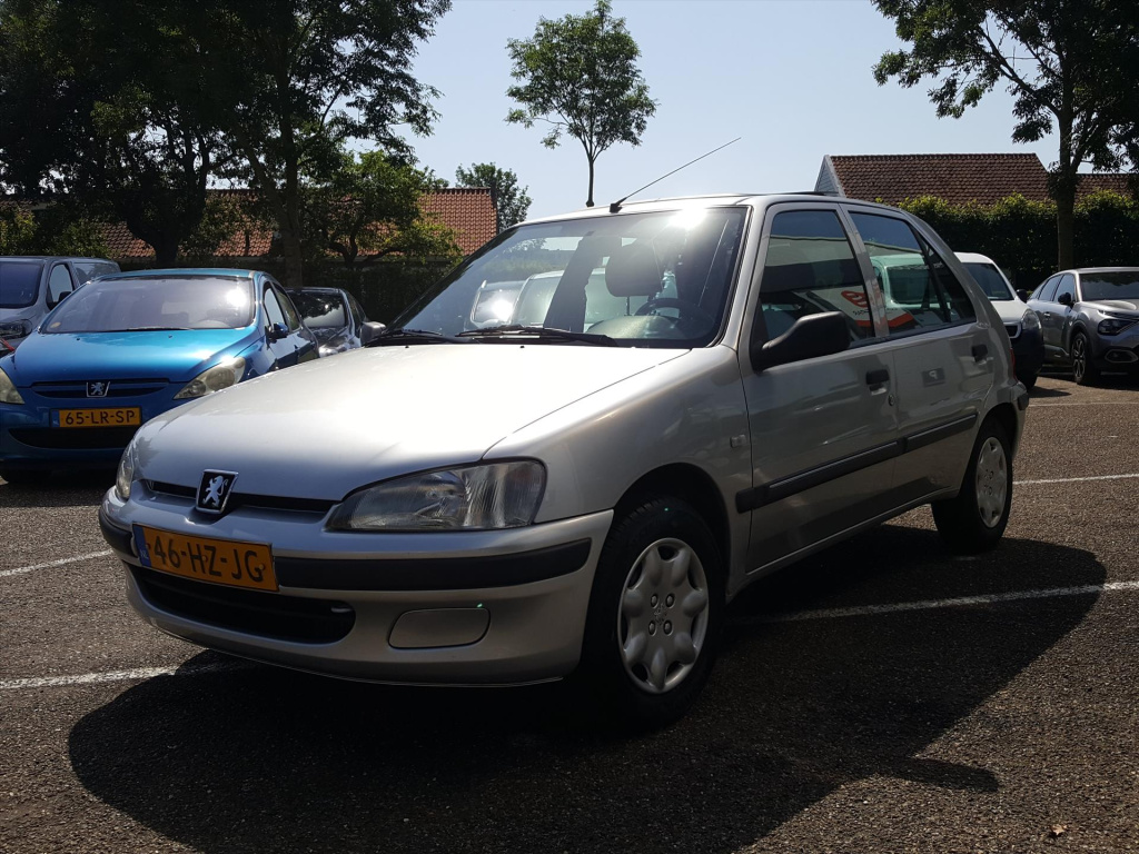 Peugeot 106