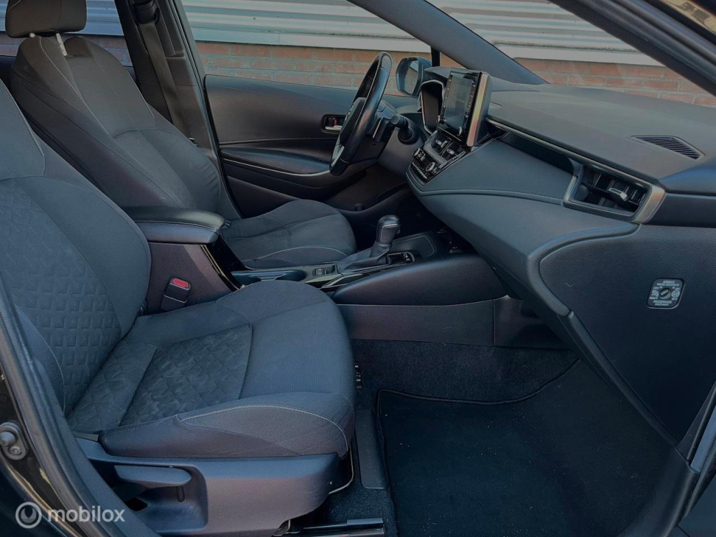 Toyota Corolla Touring Sports