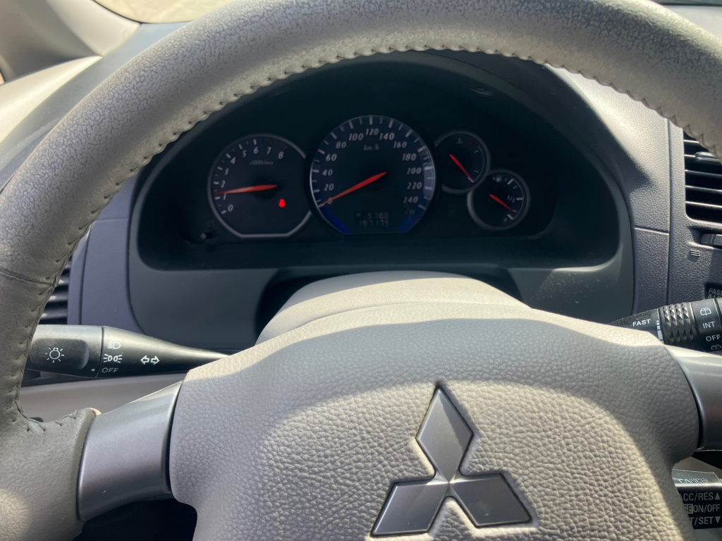 Mitsubishi Grandis