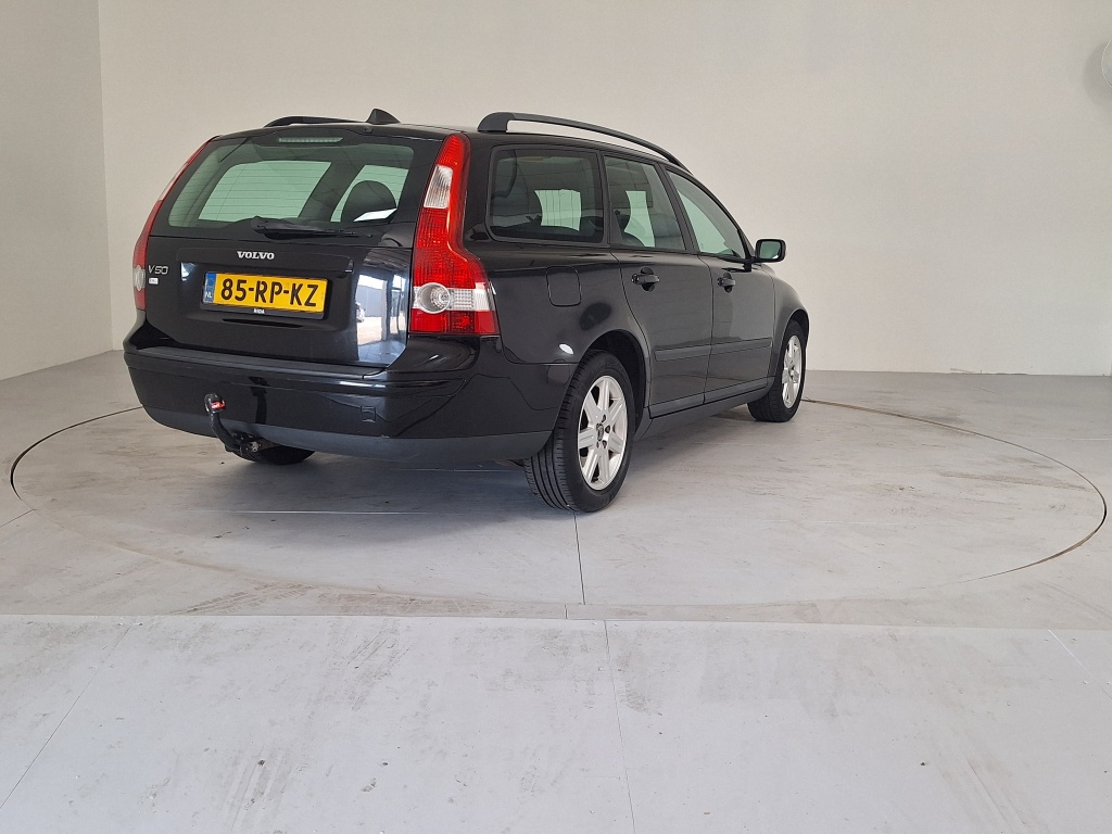 Volvo V50