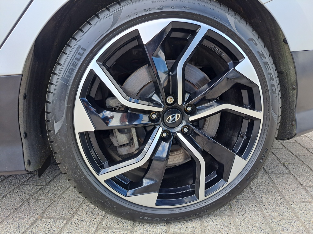 Hyundai Ioniq 6