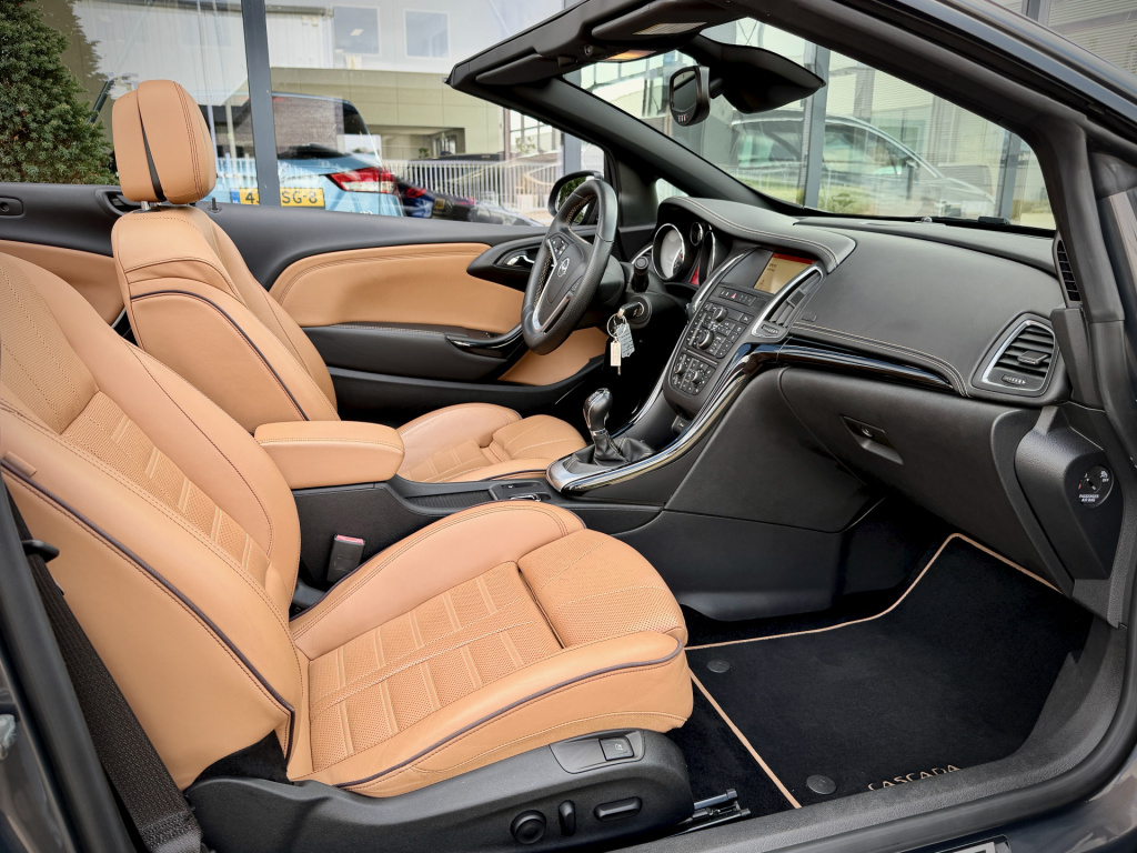 Opel Cascada