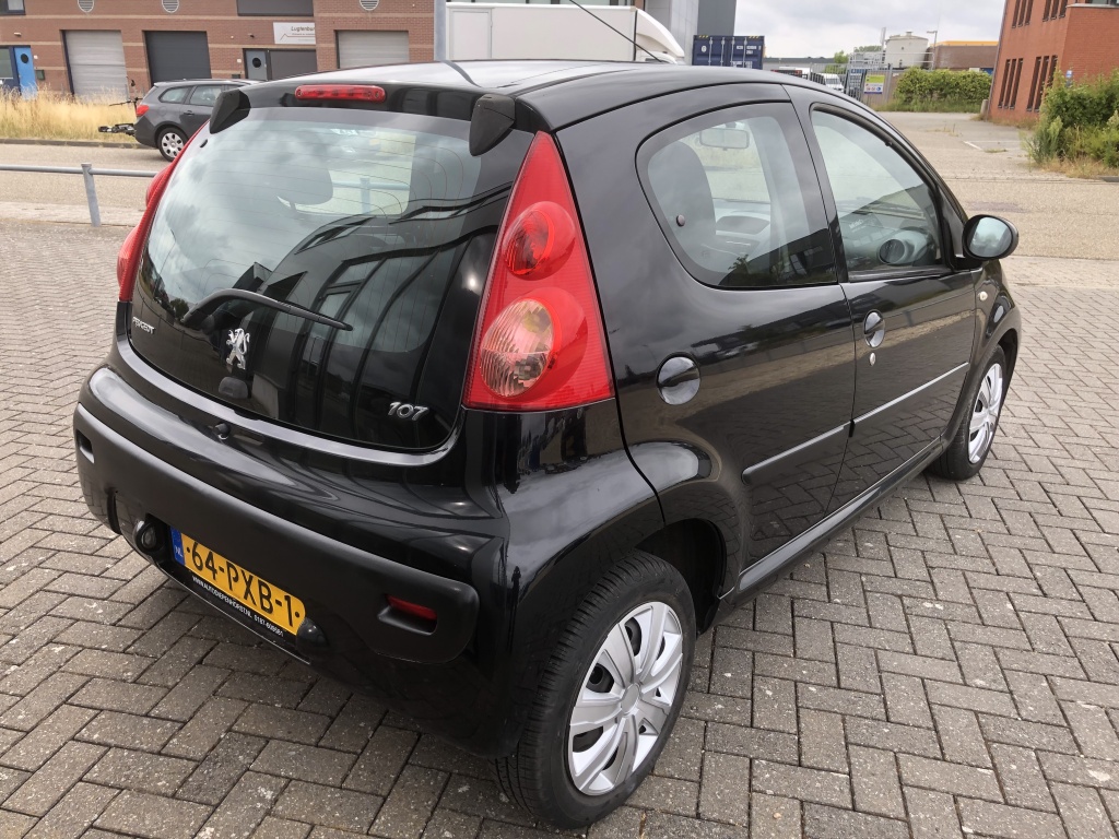 Peugeot 107