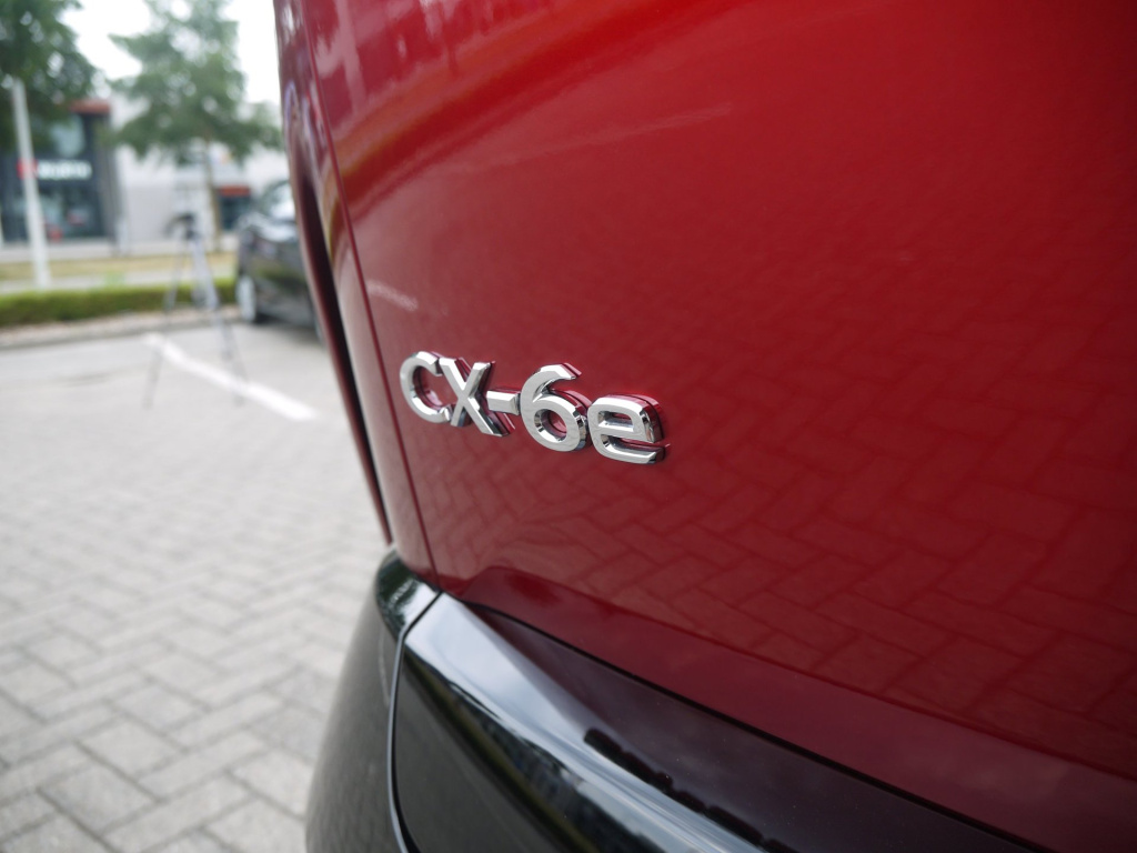 Mazda Cx-6e