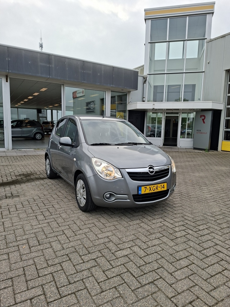 Opel Agila