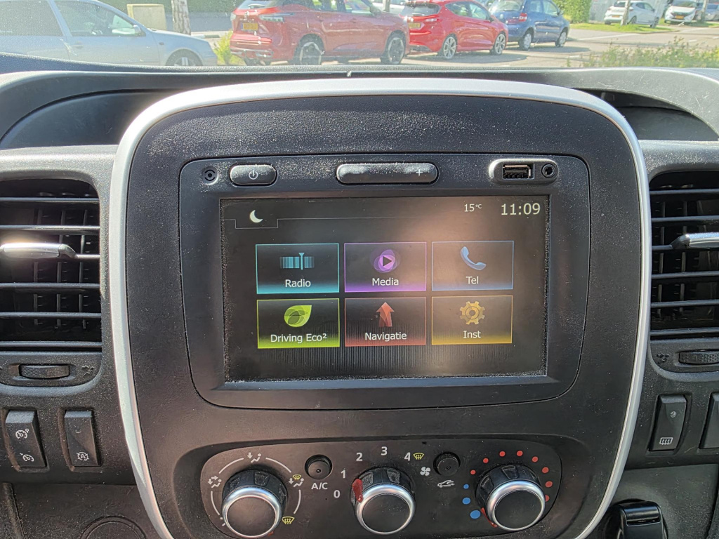Nissan Nv300