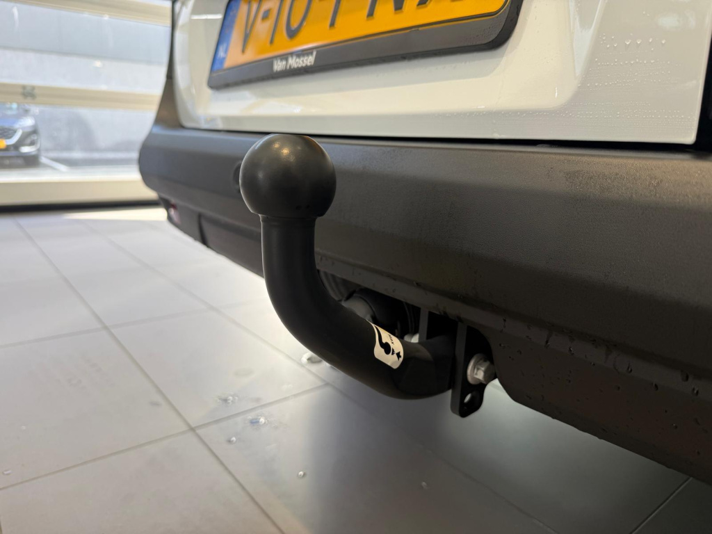 Ford E-transit Courier