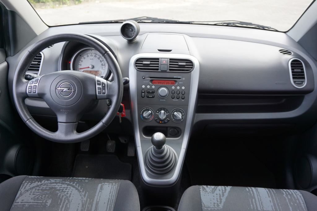 Opel Agila