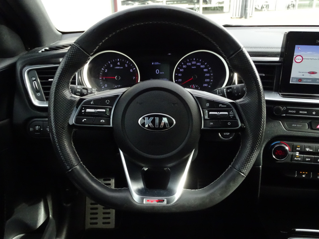 Kia Proceed