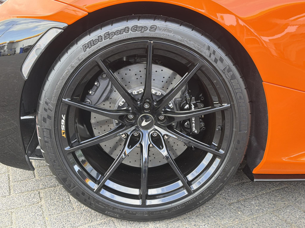 Mclaren 765lt