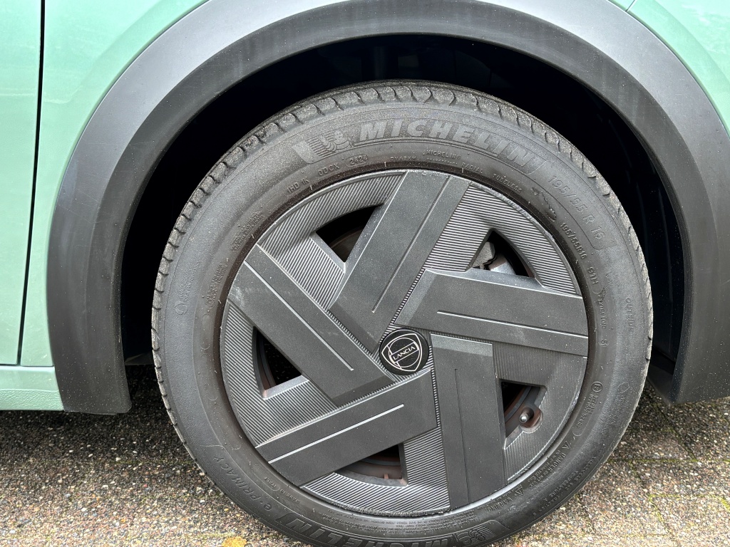 Lancia Y(psilon)