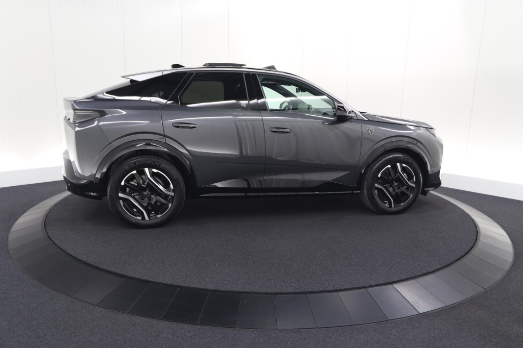 Peugeot E-3008
