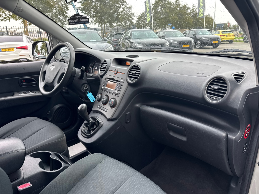 Kia Carens
