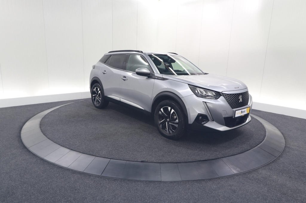 Peugeot E-2008
