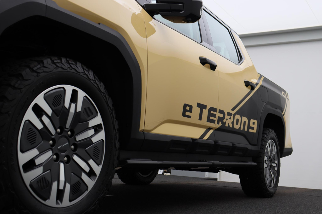 Maxus Eterron 9