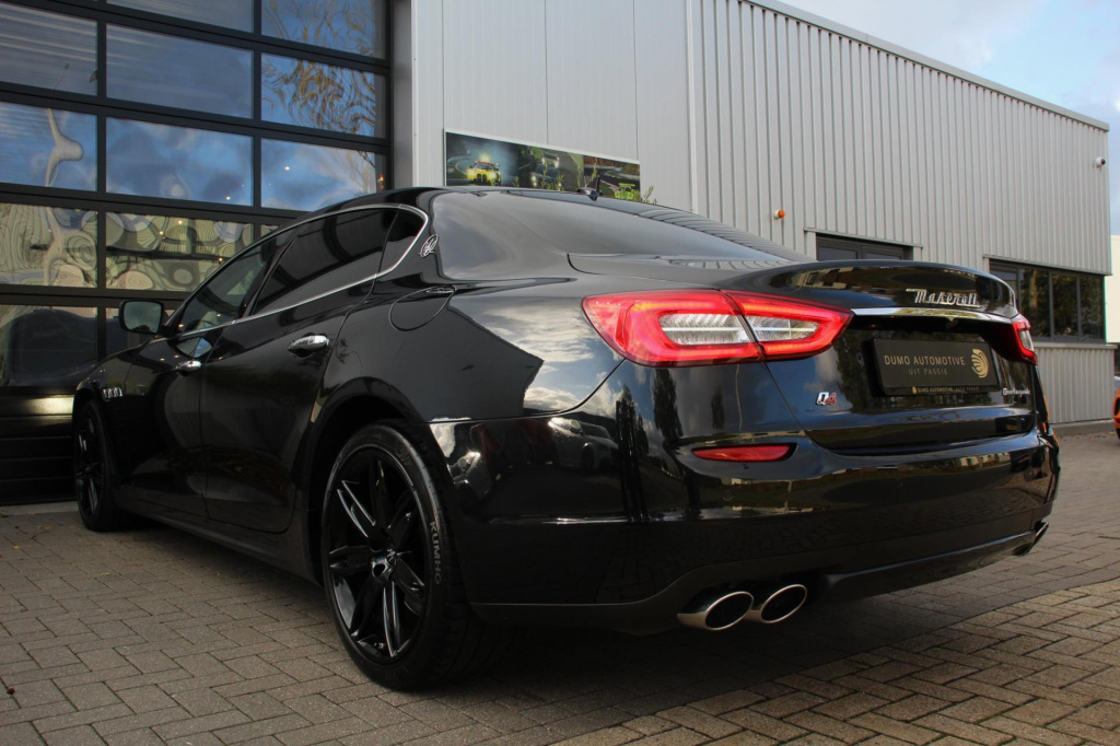 Maserati Quattroporte