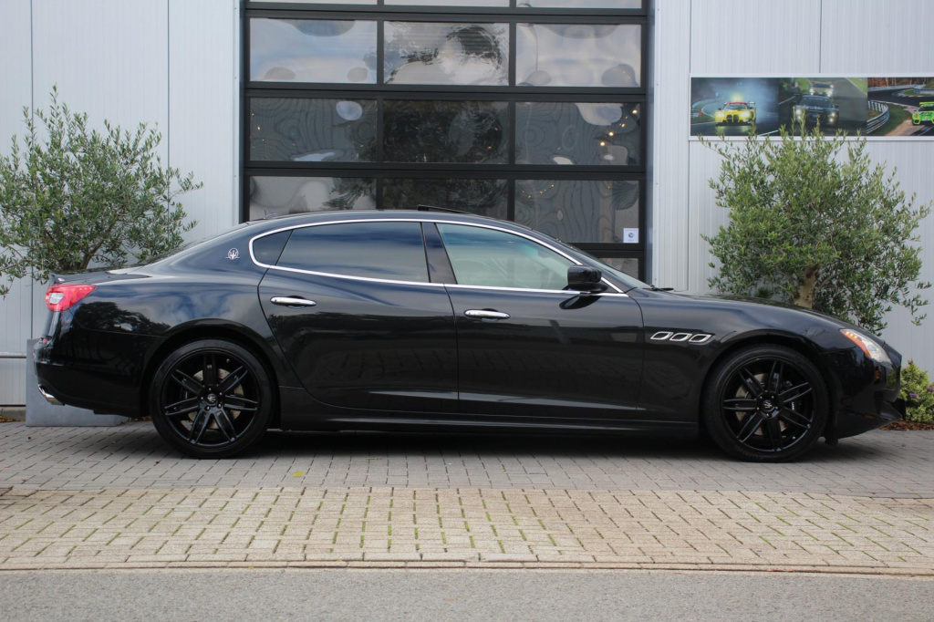 Maserati Quattroporte