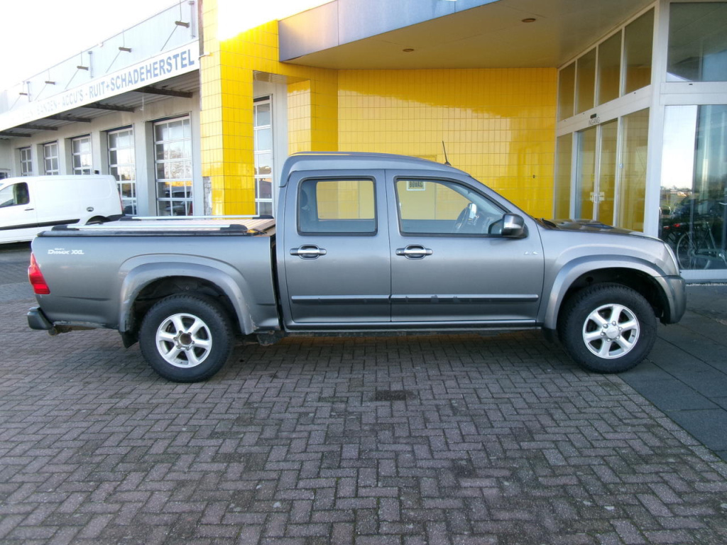 Isuzu D-max