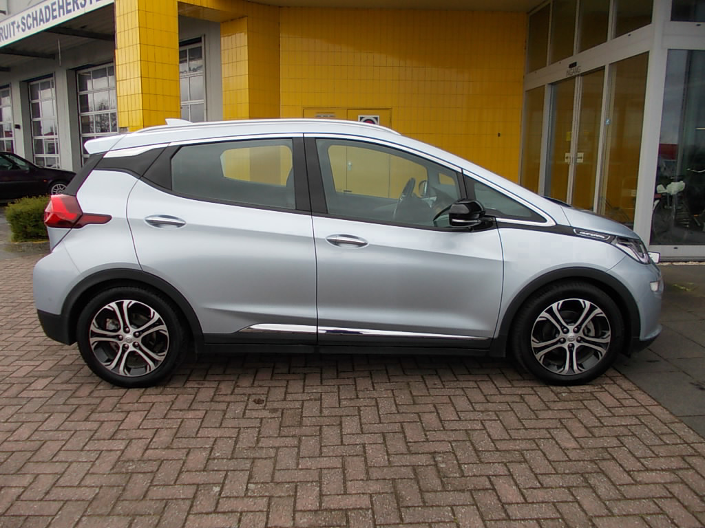 Opel Ampera-e