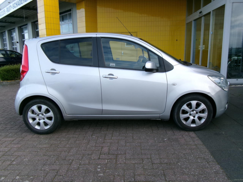 Opel Agila