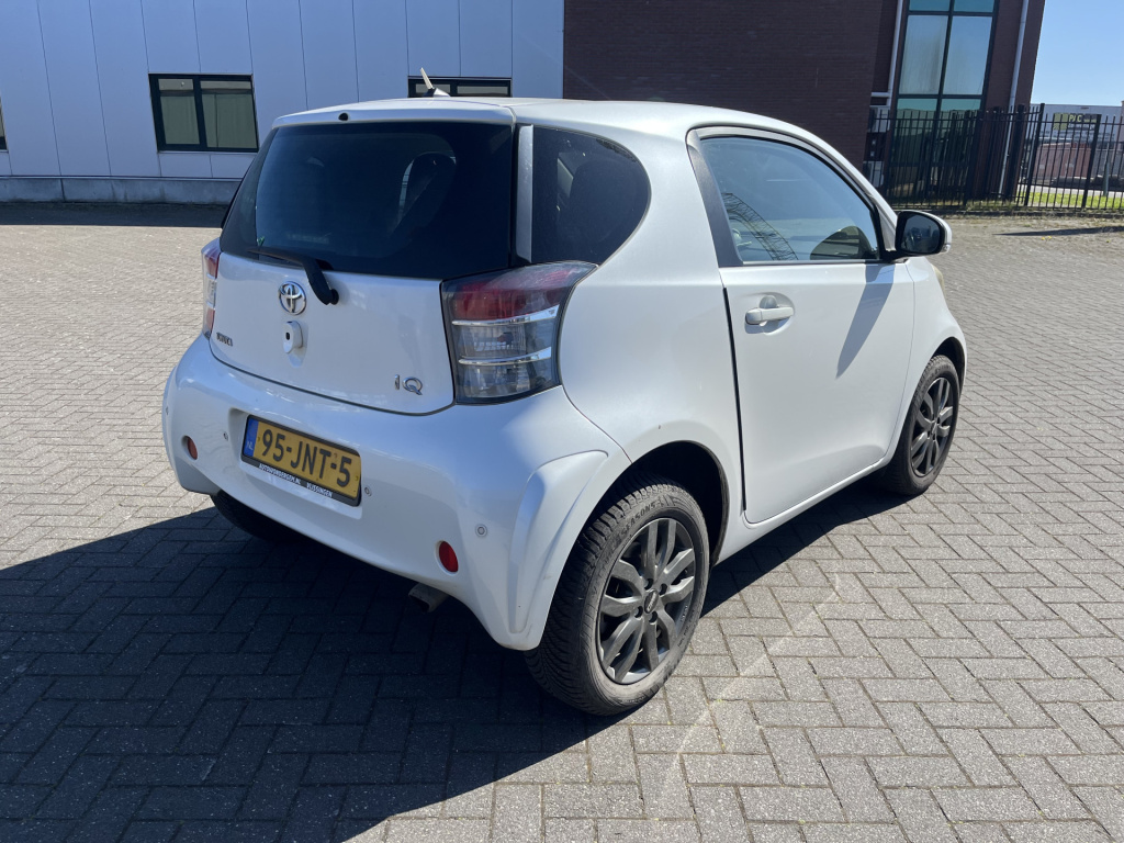 Toyota Iq