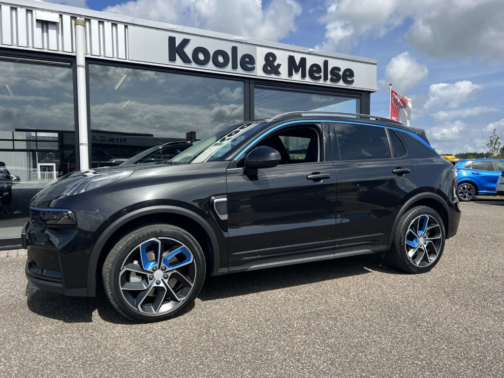 Lynk & Co 01