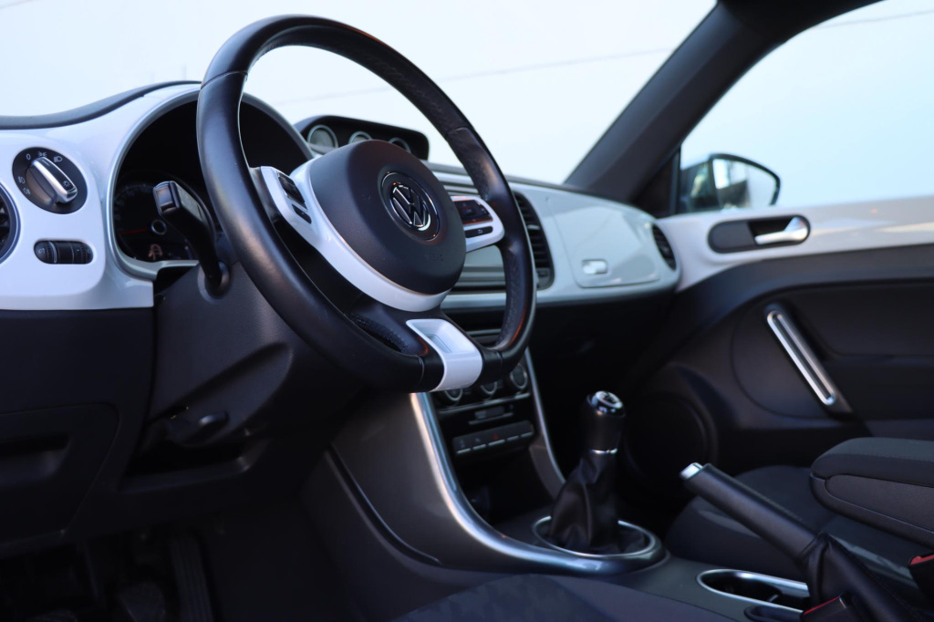 Volkswagen New Beetle