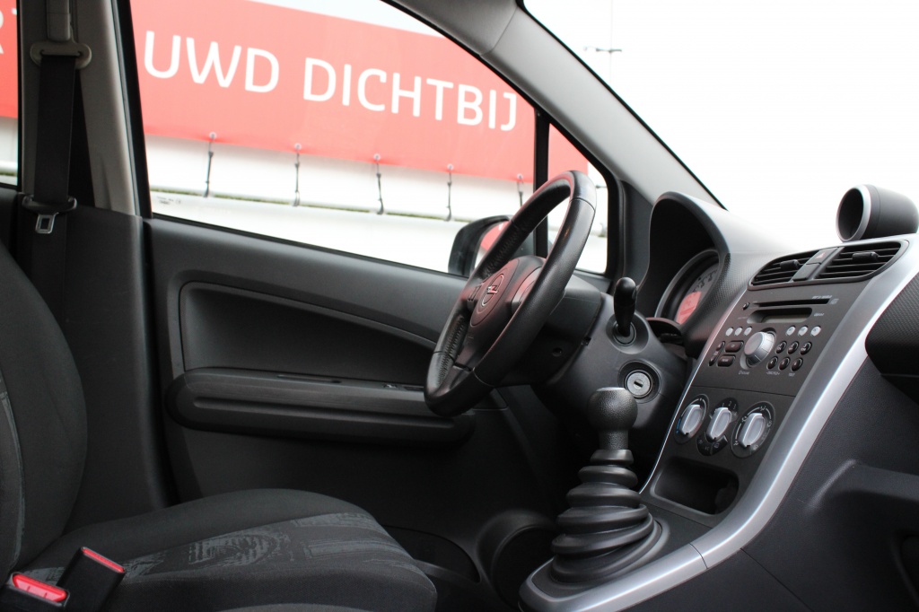 Opel Agila