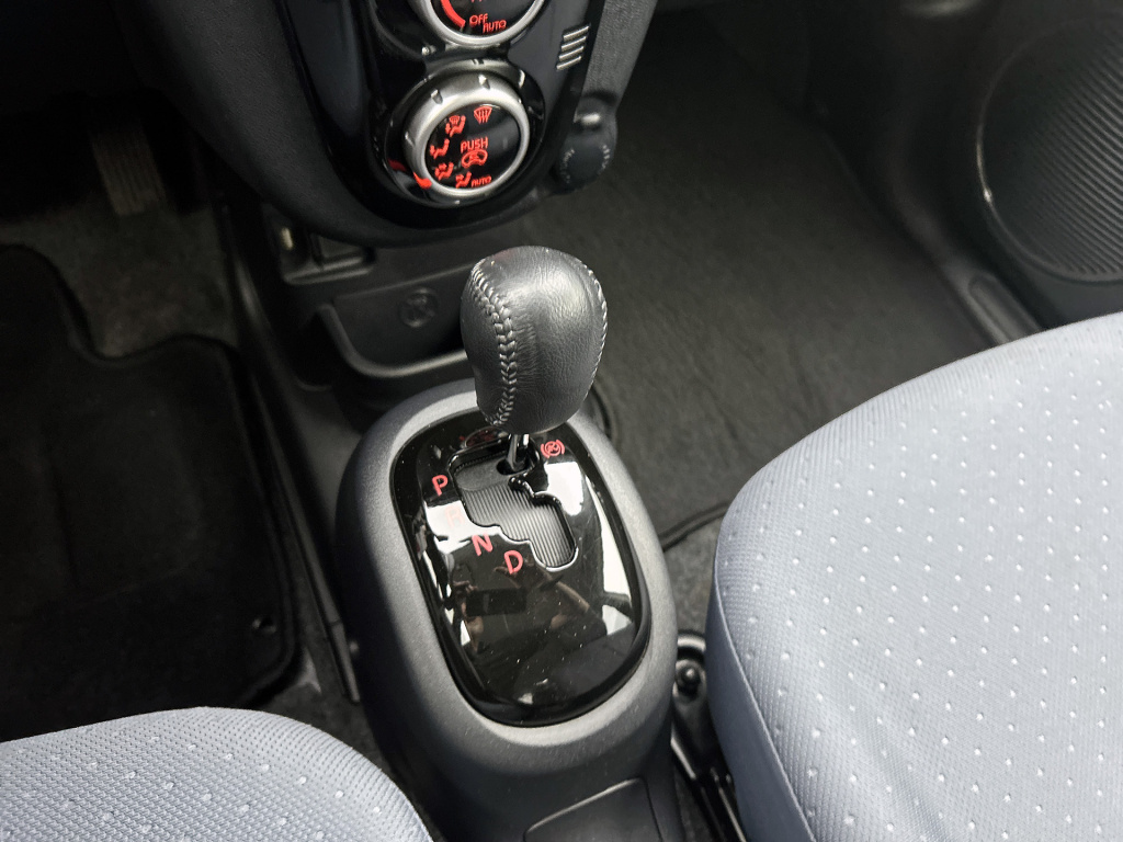 Peugeot Ion