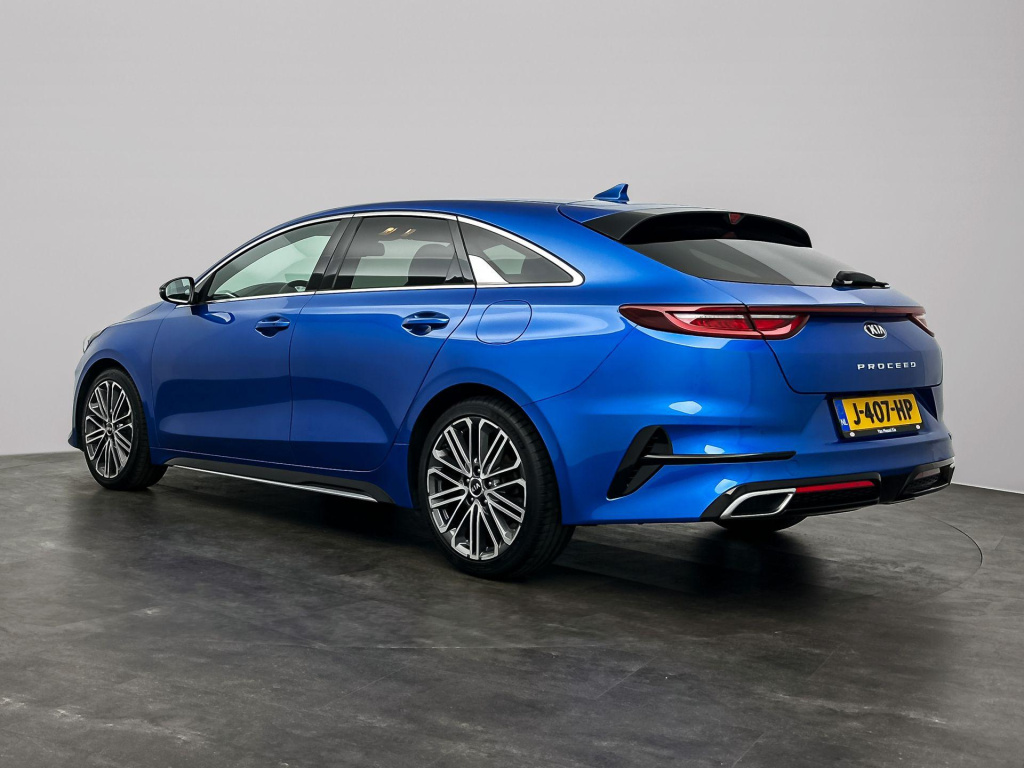 Kia Proceed