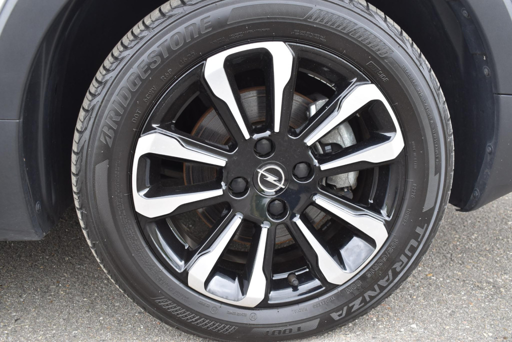 Opel Crossland X