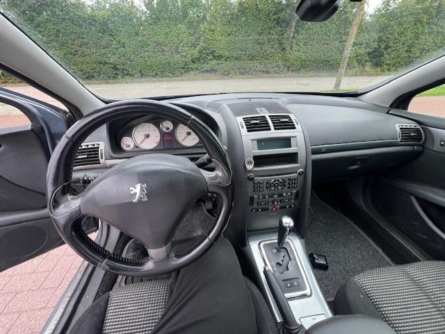 Peugeot 407