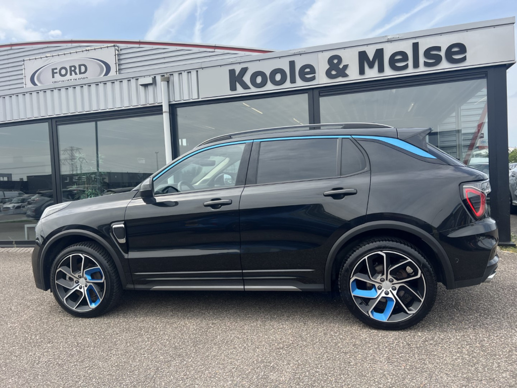 Lynk & Co 01