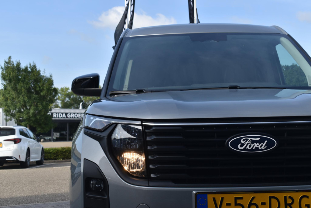 Ford Transit Courier