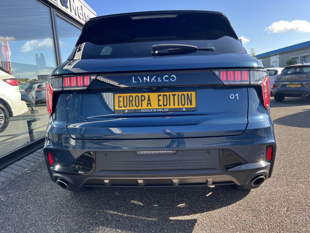 Lynk & Co 01