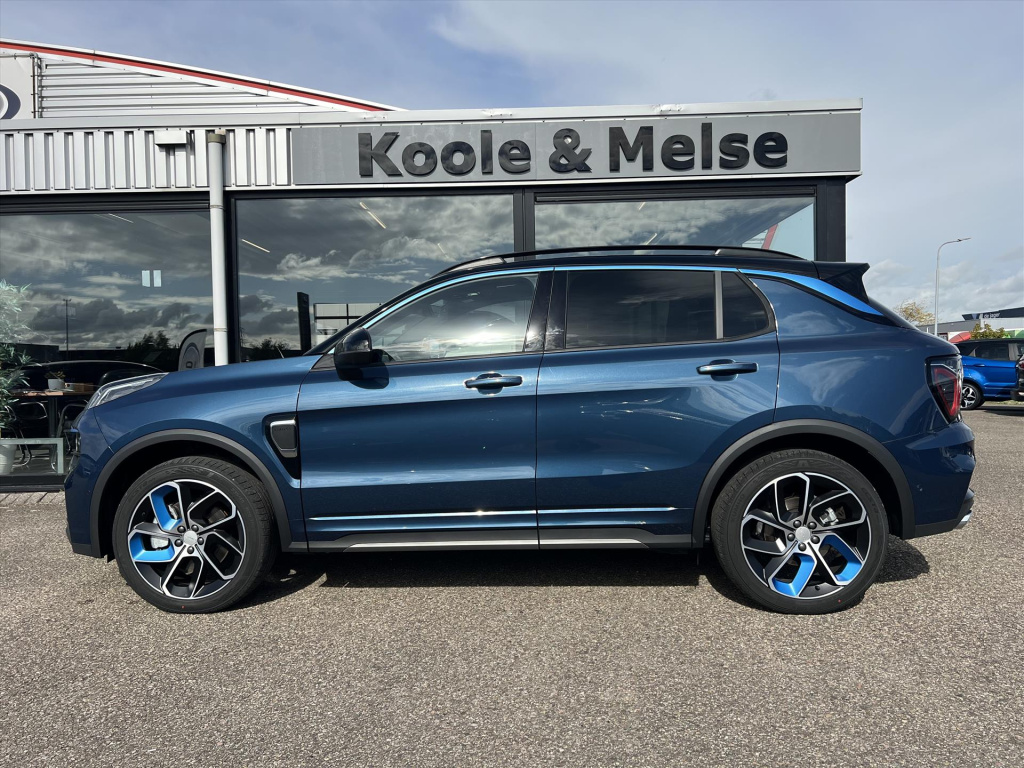 Lynk & Co 01