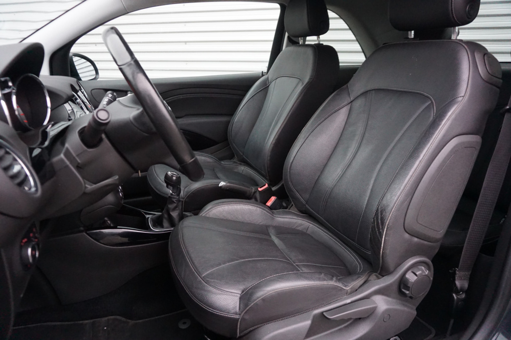 Opel Adam