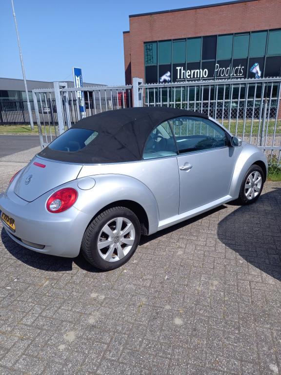 Volkswagen New Beetle