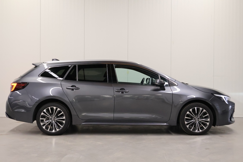 Toyota Corolla Touring Sports