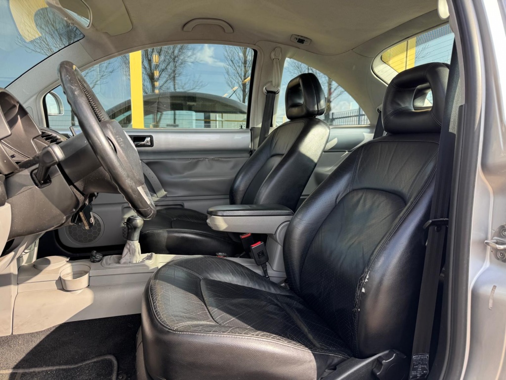 Volkswagen New Beetle