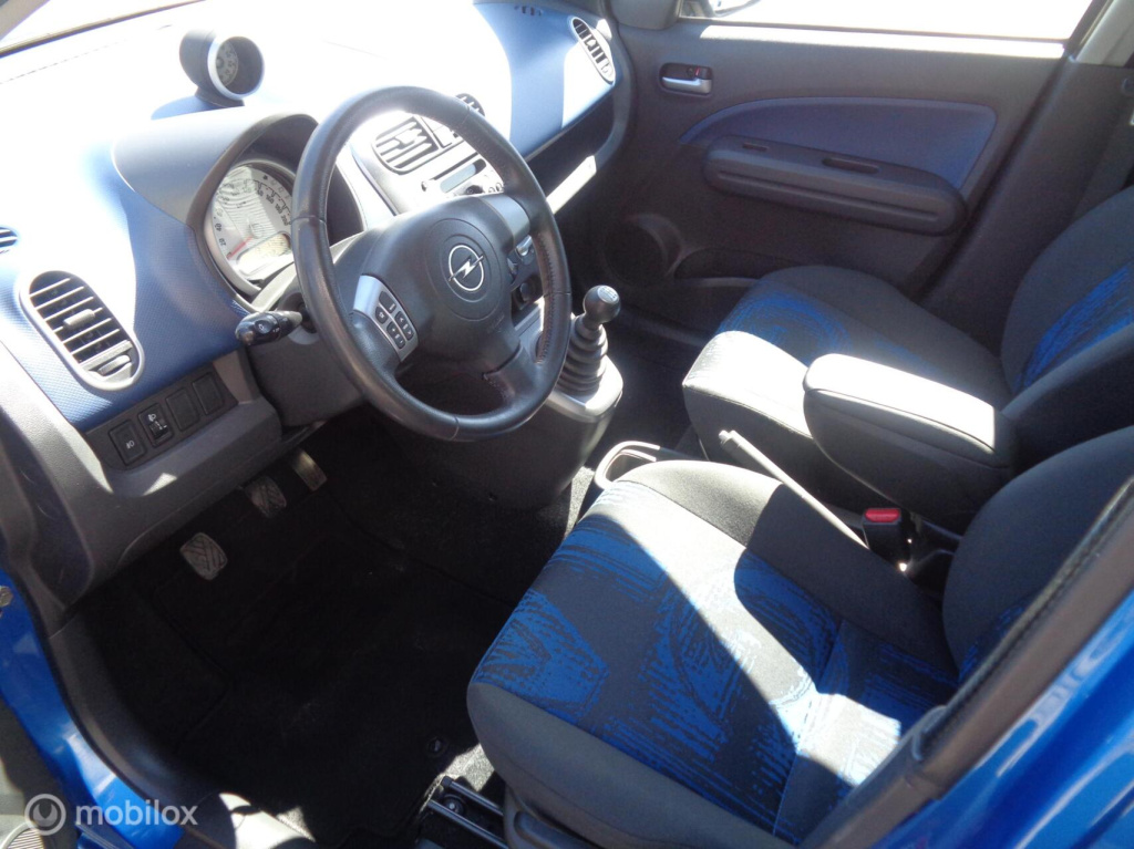 Opel Agila
