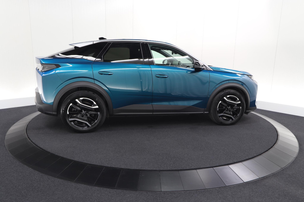 Peugeot E-3008