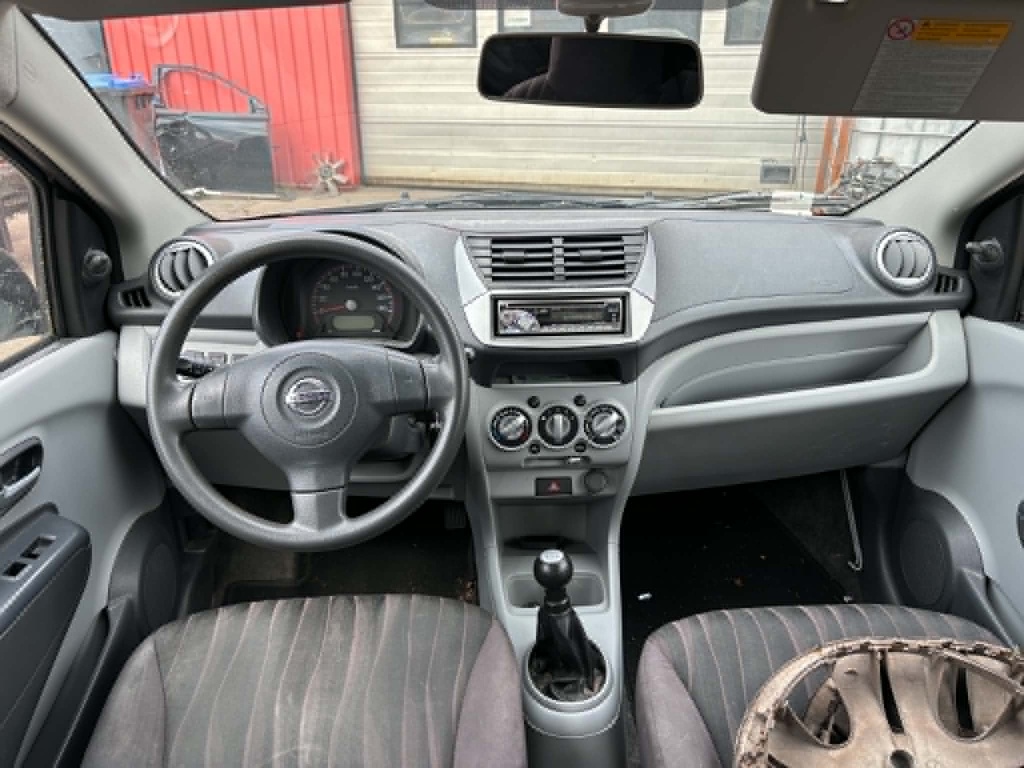 Nissan Pixo