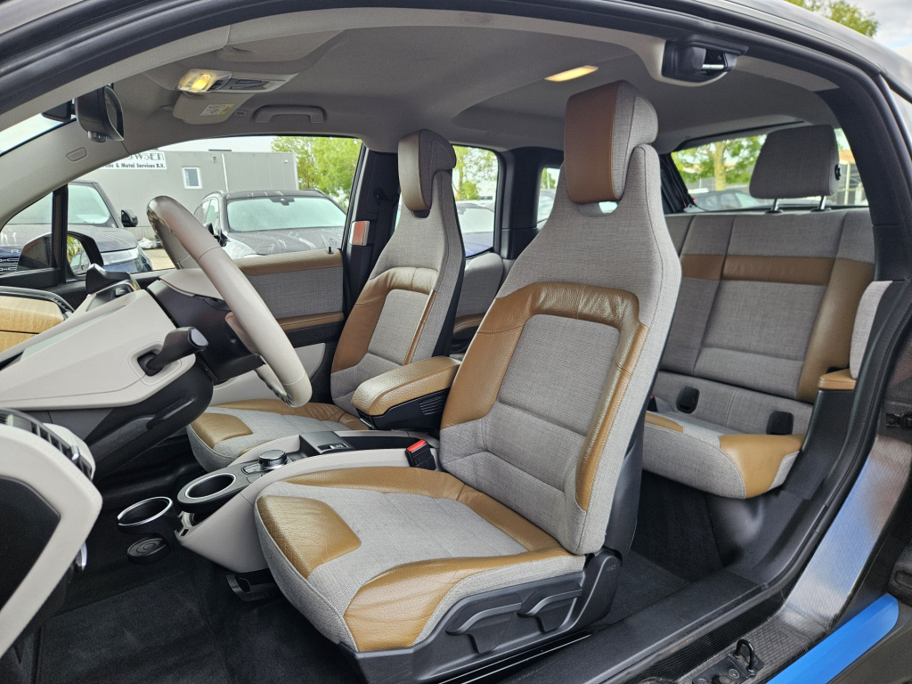 BMW I3