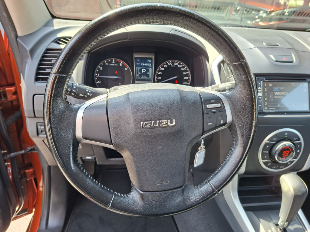 Isuzu D-max